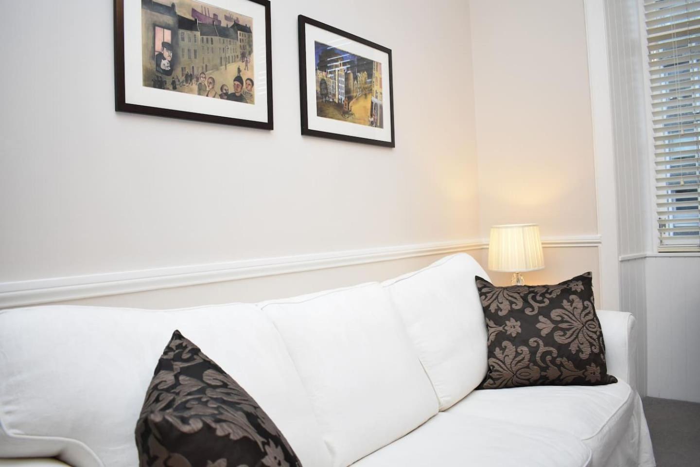 West Port - 2Br In The Heart Of The Old Town Just Off The Grassmarket Εδιμβούργο Εξωτερικό φωτογραφία