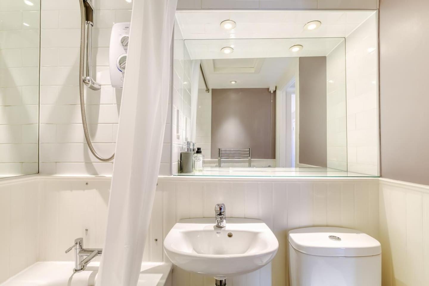West Port - 2Br In The Heart Of The Old Town Just Off The Grassmarket Εδιμβούργο Εξωτερικό φωτογραφία
